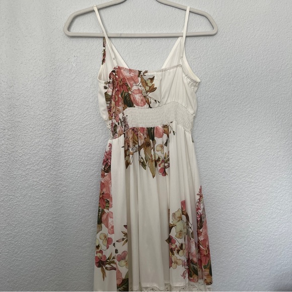 Hello Molly floral and lace maxi dress - Picture 7 of 13